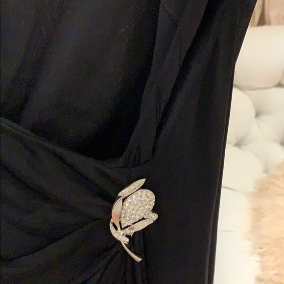 Gown - Picture 4 of 5